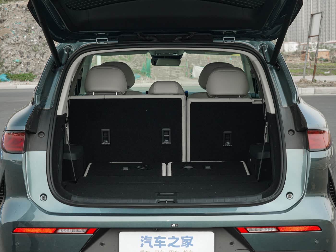 2025 BYD TANG L Image 11